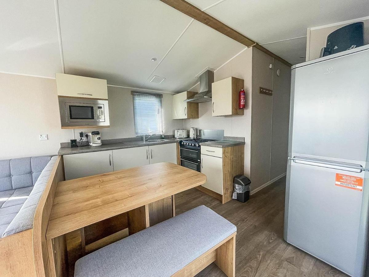 Lovely 8 Berth Caravan For Hire At Barmston Beach Holiday Park Ref 62002O Lund Exterior foto